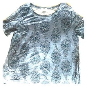 🌼🦋 Comfortable Floral Shirt 🌼🌺